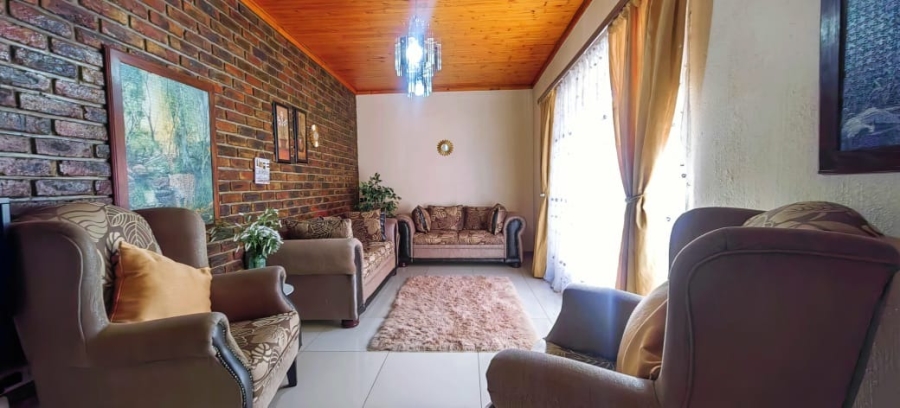 3 Bedroom Property for Sale in Miederpark North West